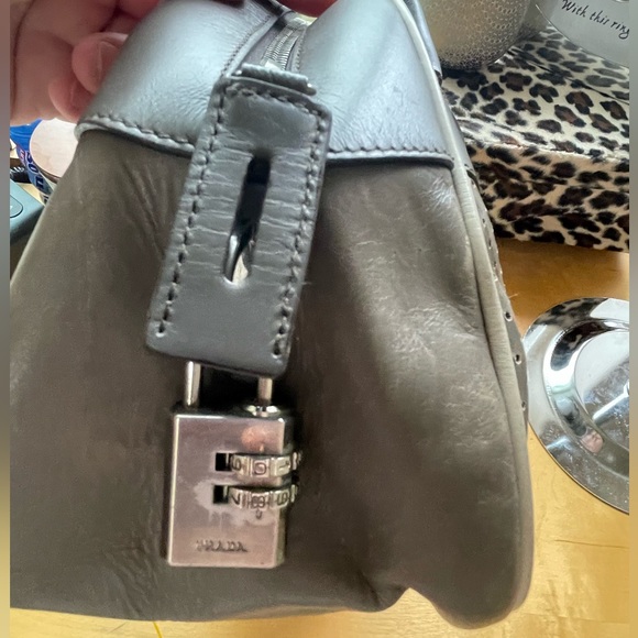 Prada Handbag in Gray Quilted Leather - Picture 14 of 17